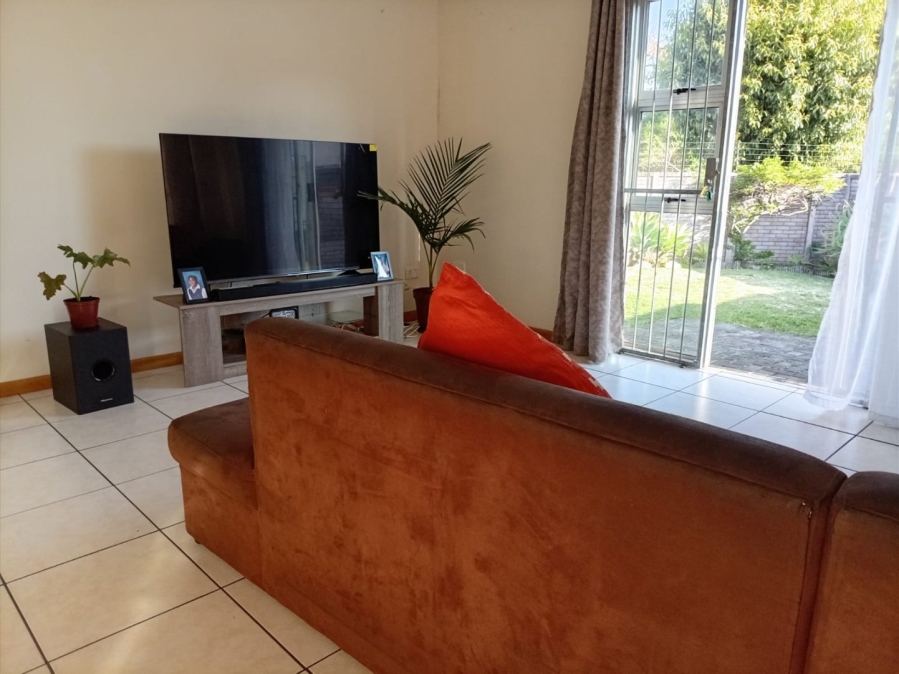 2 Bedroom Property for Sale in Cambridge Eastern Cape